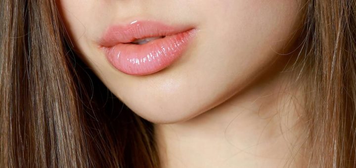 powiększenie i modelowanie ust